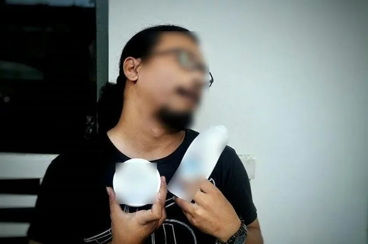 7+ Pose Foto Ini Sering Dibilang 'Iyuuh' sama Warganet. Tapi Kok Masih Banyak yang Pakai, Ya? 19