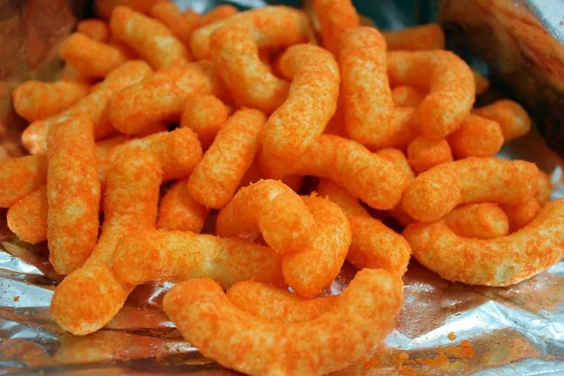 15+ Pilihan Makanan yang Terburuk Buat Dikonsumsi. Yang Enak di Lidah, Sayangnya Sering Nggak Sehat 21