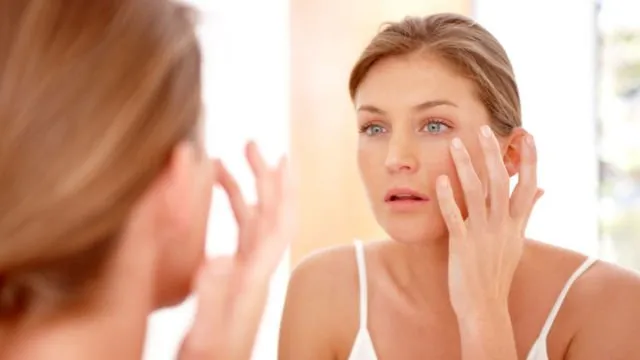 10 Kandungan Kosmetik yang Harus Dihindari Bumil; Demi Kebaikan Janin Juga! 10