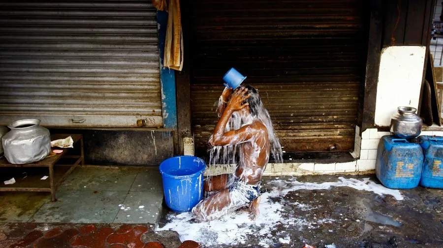 Mandi Itu Sebenarnya Nggak Mesti Dua Kali Sehari, Ini 10+ Fakta Soal Mandi yang Harus Kamu Tahu 20