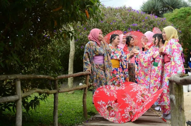 Kyotoku Floating Market, Destinasi Kekinian ala Jepang yang Bisa Kamu Nikmati di Lembang! 5