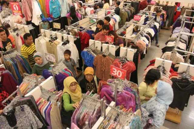 Biar Pacarmu Nggak Ngambek Kayak 'Mpok Alpa', Kasih Tahu Kalau ke Mal Itu Nggak Selalu Asyik 15