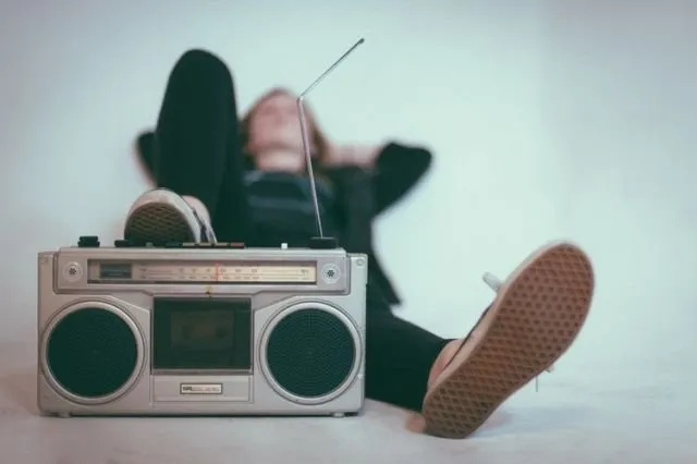 Pasti 6 Hal Ini Sudah Khatam Kamu Alami, Para Penyuka Musik Jadul. Ya, Namanya Juga Selera~ 9