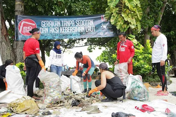 4+ Alasan Kenapa Kamu Harus Berhenti Pakai Sedotan Plastik Sekarang Juga, Penting Banget Lho Guys 9