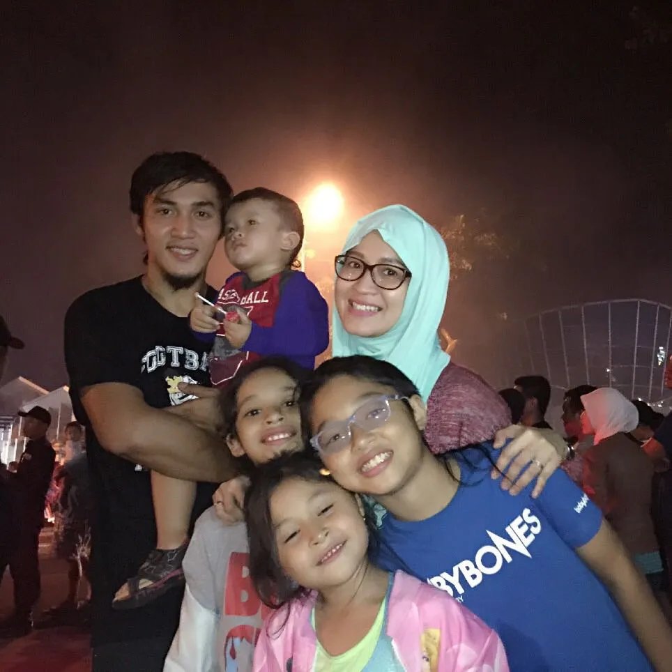 Buka DM Instagram, Okie Agustina Temukan Cewek yang Ngajak Suaminya TTM-an. Untung Kuat Iman! 6