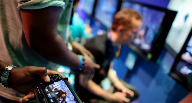 5 Masalah Kesehatan Serius Jika Keseringan Main Game di Smartphone. Kesehatan Mental Juga Terancam 10