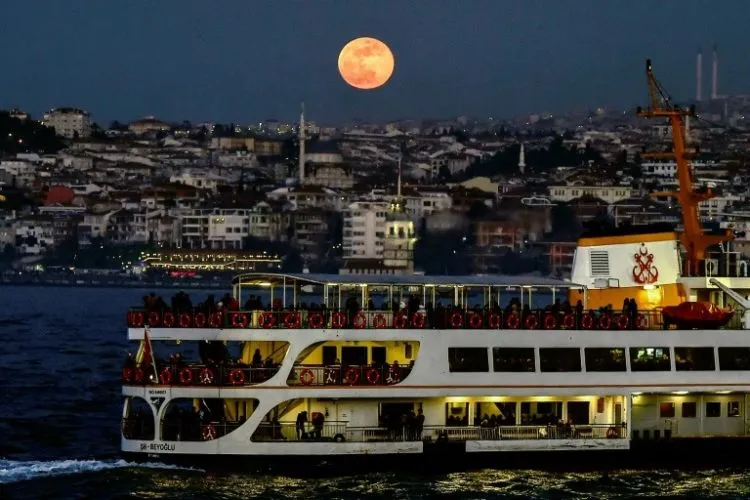 12+ Foto Super Blue Blood Moon yang Menakjubkan dari Seluruh Dunia! Nyesel yang Lewatin Begitu Aja 17