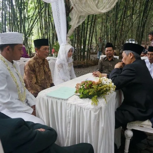 Sensasi Akad & Resepsi di Tengah Kebun Bambu, Terasa Sekali Nuansa Alaminya yang Tradisional dan Guyub 15