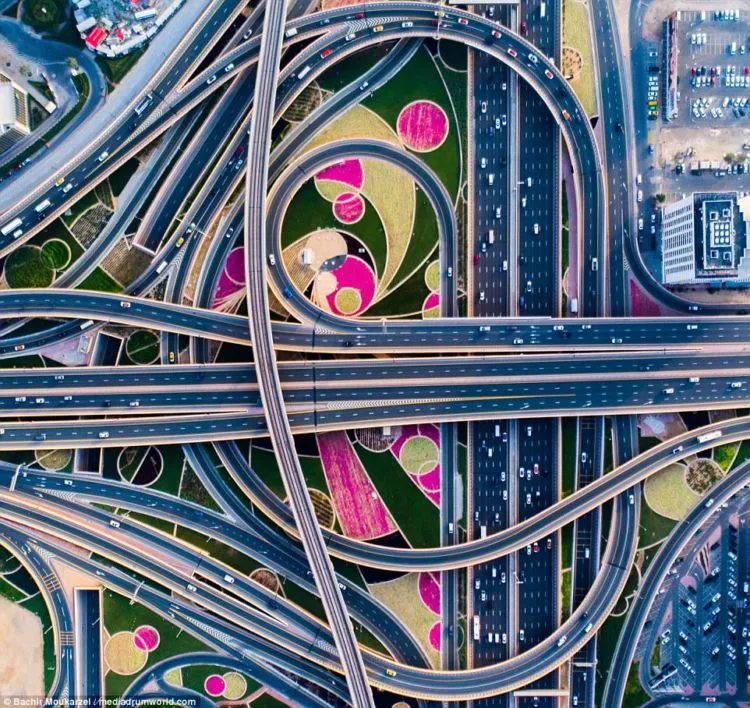 12 Foto Drone di Dubai yang Begitu Memesona. Begini Tampilan Kota Mewah Ini dari Udara! 17