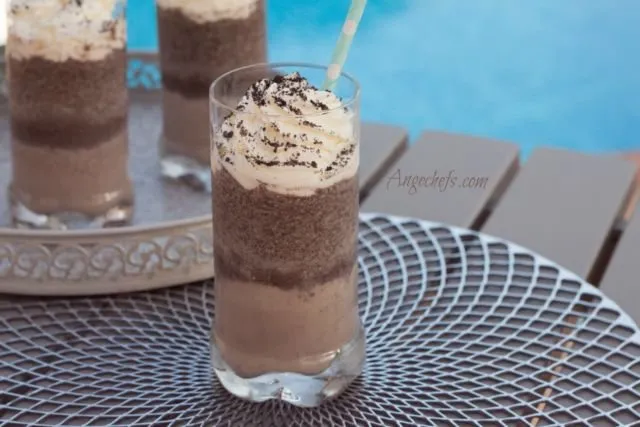 7 Kreasi Minuman Kafe Berbahan Oreo Buatmu yang Bosan Nyeduh Coffee Mix Sasetan. Yuk, Bikin! 10
