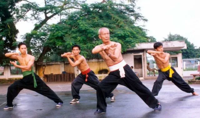 Cakar Super Tebalnya Jadi Incaran, Ayam 'Dong Tao' Asal Vietnam Ini Harganya 300-an Juta Sepasang 16