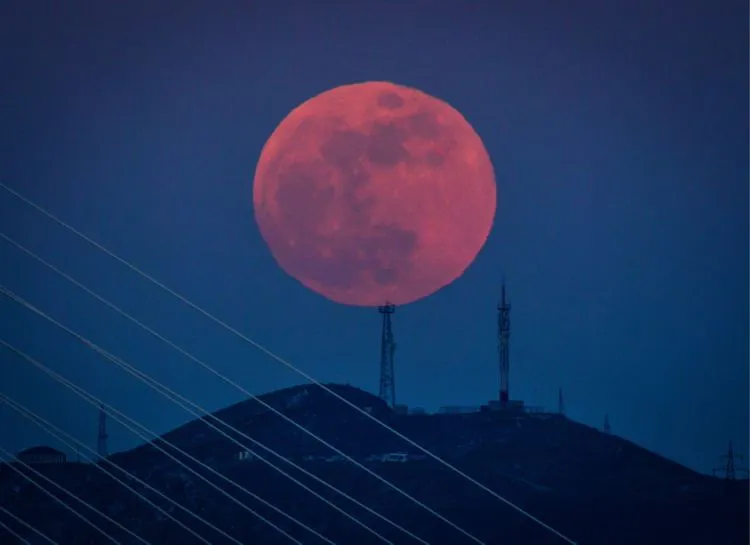 12+ Foto Super Blue Blood Moon yang Menakjubkan dari Seluruh Dunia! Nyesel yang Lewatin Begitu Aja 18