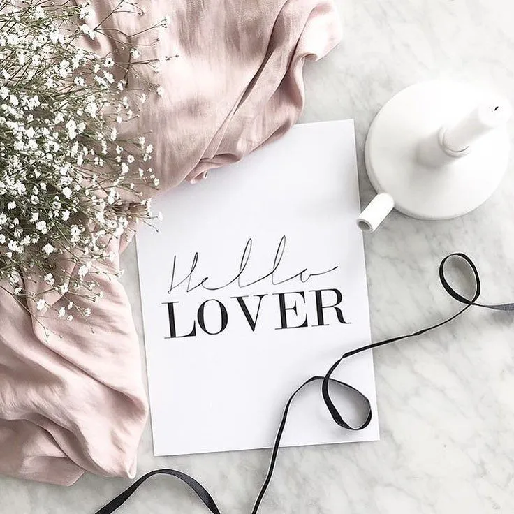 10+ Rahasia Foto Flatlay Instagram Biar Timeline Makin Asyik. Pernak Perniknya Sederhana Tapi Artistik 12
