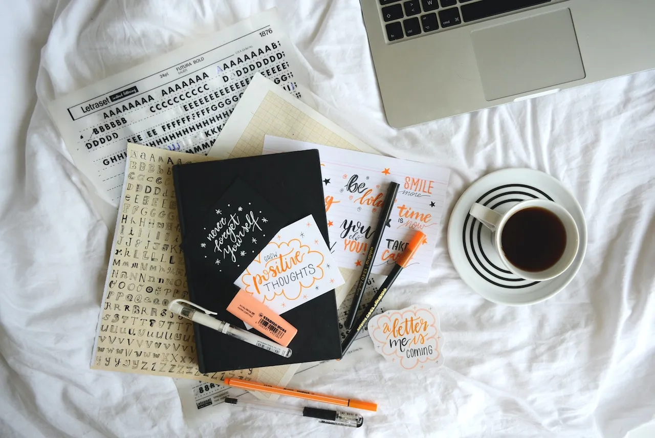 4+ Sisi Mengasyikkan Mencatat di Buku Agenda yang Tidak Bisa Kamu Dapatkan dari Media Digital 12