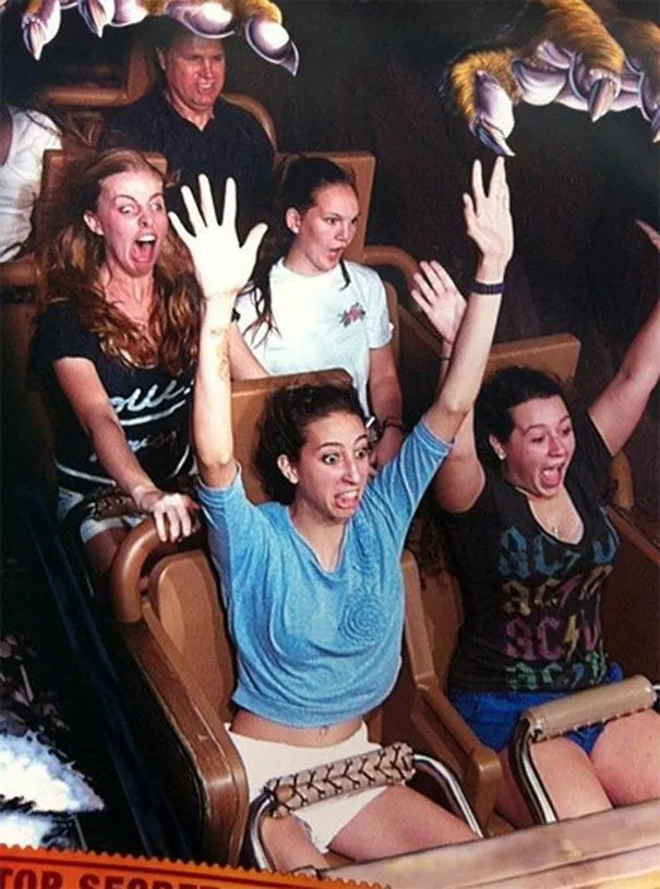 10 Foto Ekspresi Penumpang Roller Coaster Ini Bikin Ketawa Ngakak. Kocak Banget Sih Ini 12