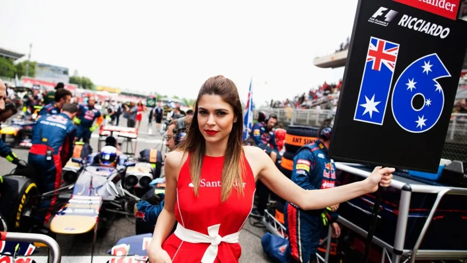 Cewek-cewek Seksi di Balapan F1 Bakal Ditiadakan dari Sirkuit. Ternyata Alasannya Masuk Akal Juga 6