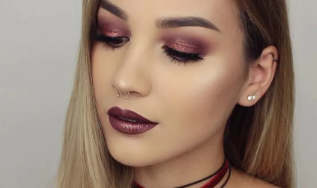 Warna-warni Gaya Lipstik Favorit dari Zaman Old Hingga Now. Paling Suka yang Mana Nih Kamu? 24