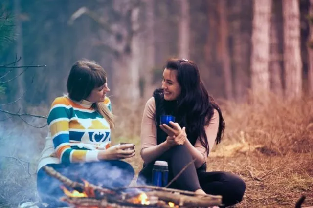 6 Faedah Buat Kamu yang Jadi Tempat Curhat Langganan, Kadang Lelah Tapi Menguntungkan 10