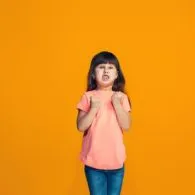 9 Kalimat ‘Terlarang’ yang Jangan Sampai Diucapkan ke Anak. Harus Bisa Sabar dan Bijak!