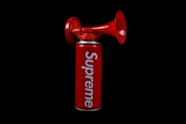 10 Produk Supreme Paling Nyeleneh dan Aneh. Meski Harganya Selangit, Tetap Aja Ada yang Beli! 14