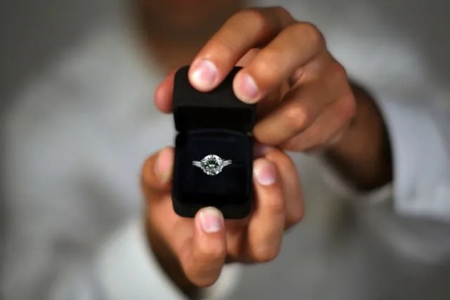 7+ Kisah Romantis yang Bukan Isapan Jempol Belaka. Membuatmu Ingin Punya Pasangan Segera 10