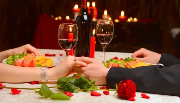 7+ Kisah Romantis yang Bukan Isapan Jempol Belaka. Membuatmu Ingin Punya Pasangan Segera 16