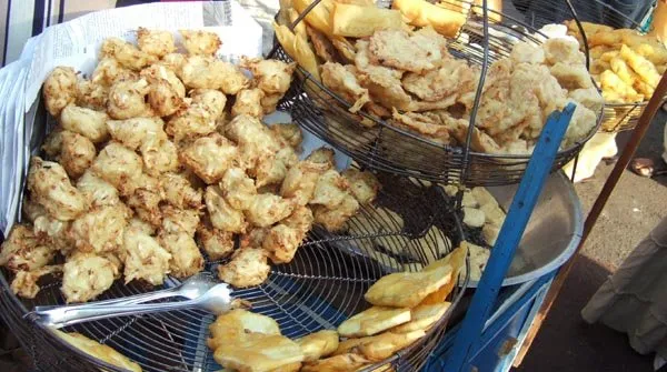 Bagi Kamu yang Suka Lembur, Begadangmu Akan Sia-sia Kalau Kamu Nekat Makan 5 Makanan Ini. Bahaya! 12