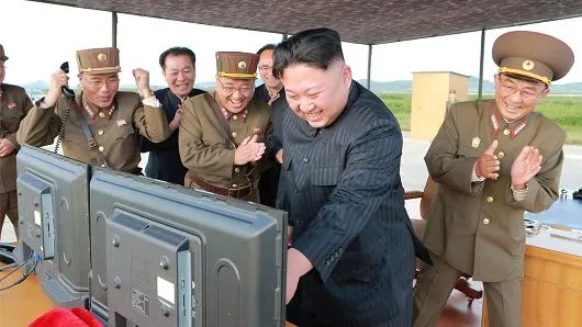Selama Ini Drakor yang Dibahas Cuma dari Korea Selatan Doang, Lihat Deh 10+ Potret Drama Korea Utara 15