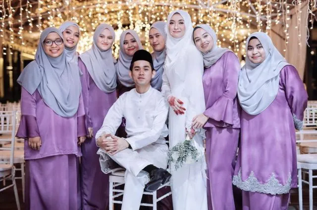 Anggunnya HQQ, 16+ Inspirasi Busana Bridesmaid Syar'i Menutup Dada Ini Layak Diadopsi 33