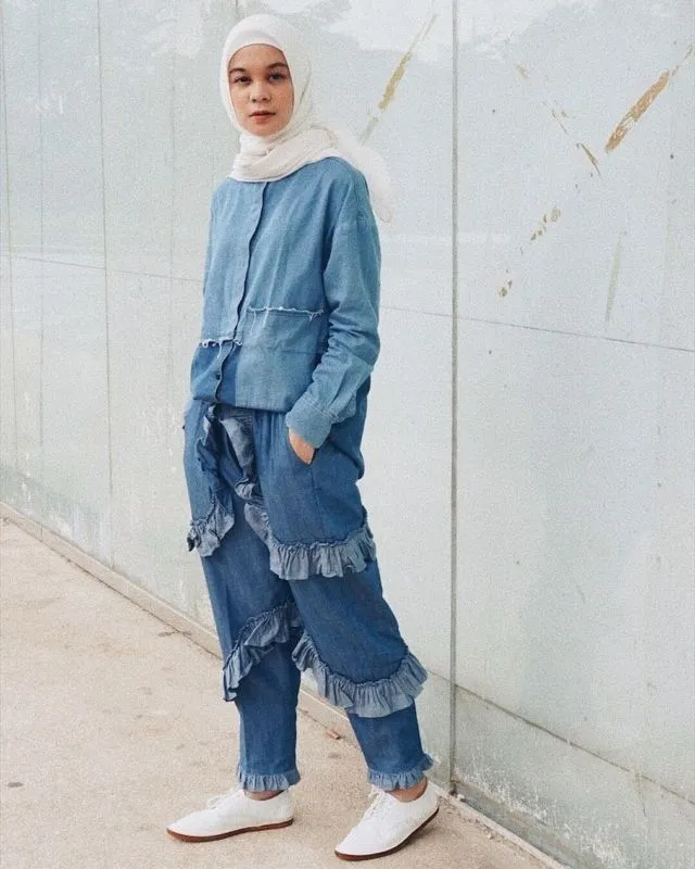 12 Model Celana Muslimah yang Trendi dan Adem Dipakai, Tetap Luwes Meski Tubuh Nggak Tinggi Semampai 15