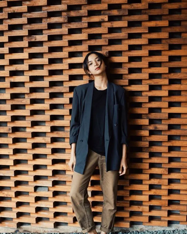 11 OOTD Oversize buat Hangout yang Keren 21