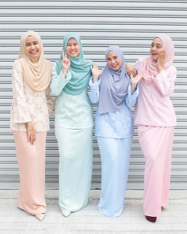 Anggunnya HQQ, 16+ Inspirasi Busana Bridesmaid Syar'i Menutup Dada Ini Layak Diadopsi 20