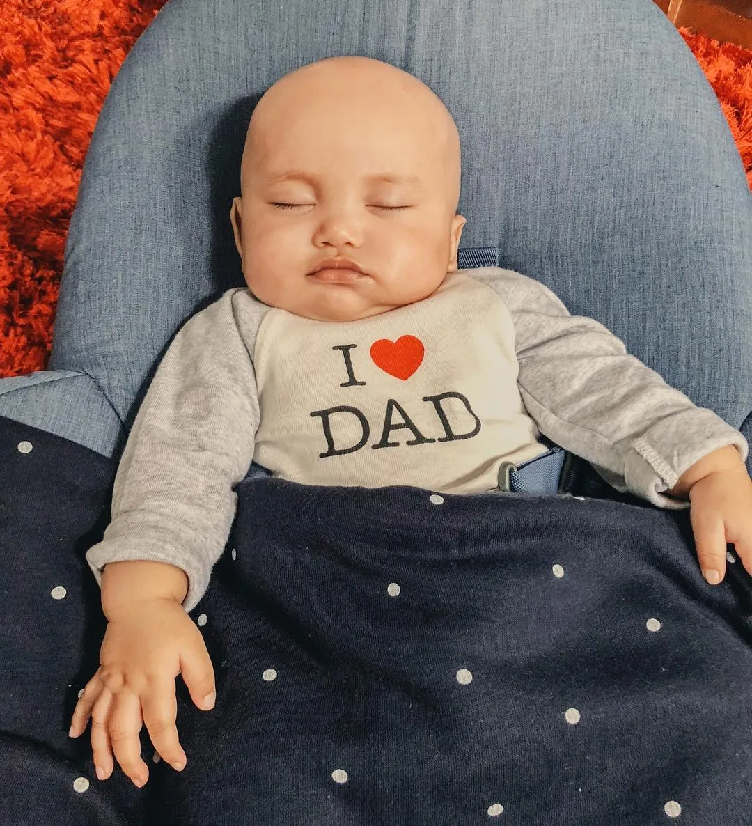 13 Potret Baby Xabiru, Anak Rachel Vennya yang Gemasnya Kebangetan. Bulet Banget Kayak Baso! 22