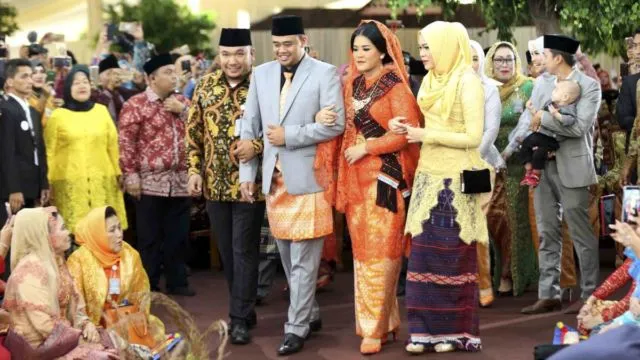 Curhatan Pengantin Baru: Nggak Enaknya Kelamaan Nunggu Acara 'Ngunduh Mantu' 6