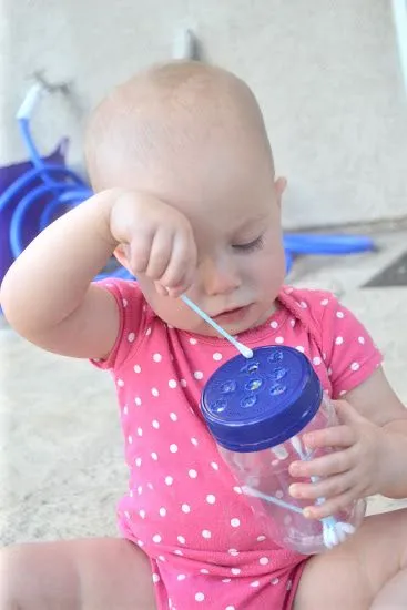 7+ Ide Sensory Play untuk Batita yang Mudah Dibuat. Bermain Bareng Buah Hati, Yuk! 16