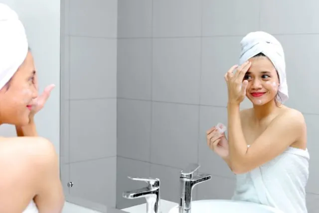 7+ Skin Hack yang Bisa Kamu Terapkan, Untuk Kulit Cantik dan Alami Khas Artis Korea Pujaan 17