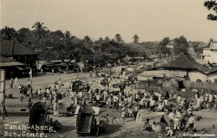 15 Potret Lawas Kota Jakarta di Era Penjajahan Belanda. Terasa Sangat Syahdu dan Penuh Nostalgia! 21