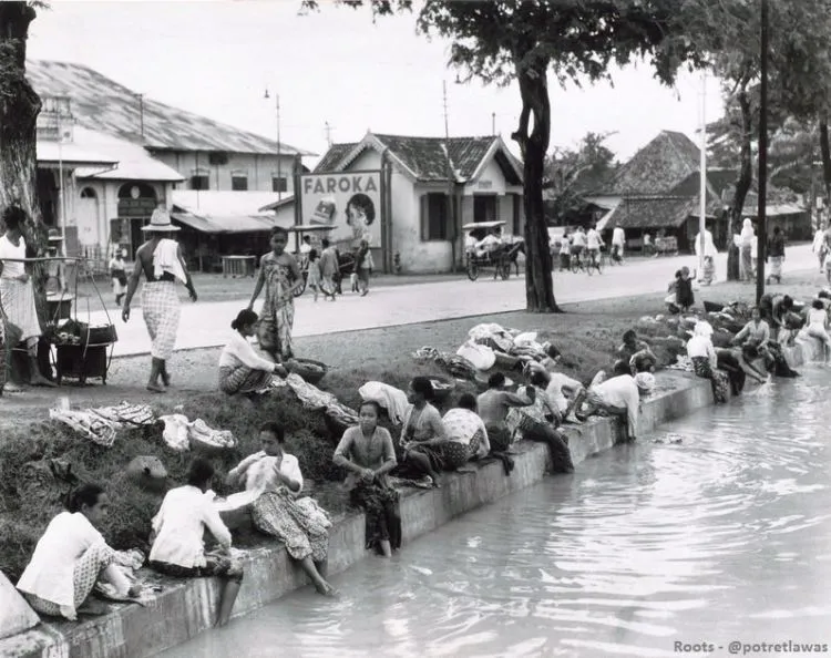 15 Potret Lawas Kota Jakarta di Era Penjajahan Belanda. Terasa Sangat Syahdu dan Penuh Nostalgia! 18