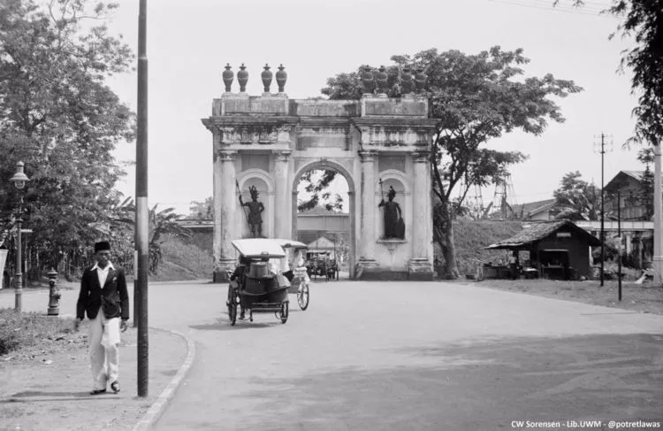 15 Potret Lawas Kota Jakarta di Era Penjajahan Belanda. Terasa Sangat Syahdu dan Penuh Nostalgia! 28