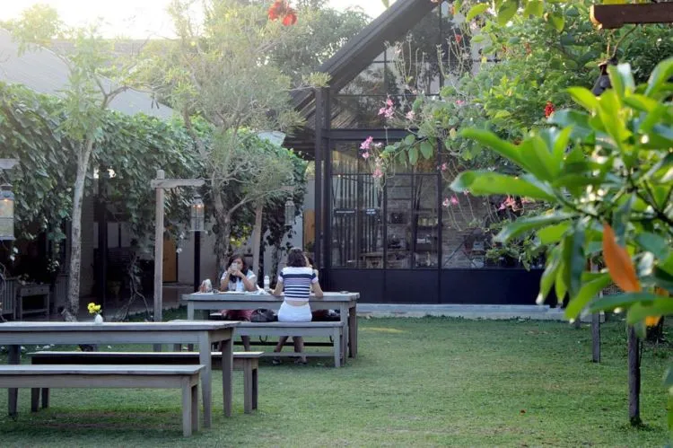 8 Cafe yang Unik dan Instagramable di Jogja. Buat Nongkrong Asik, Buat Kerja Juga Oke! 9
