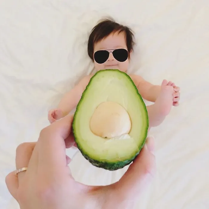 Bisa Ditiru nih, 12 Outfit dari Makanan buat Pemotretan Bayi. Hemat dan Hasilnya Lucu Banget! 15