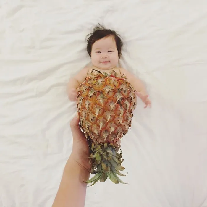 Bisa Ditiru nih, 12 Outfit dari Makanan buat Pemotretan Bayi. Hemat dan Hasilnya Lucu Banget! 24