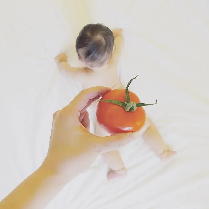 Bisa Ditiru nih, 12 Outfit dari Makanan buat Pemotretan Bayi. Hemat dan Hasilnya Lucu Banget! 17