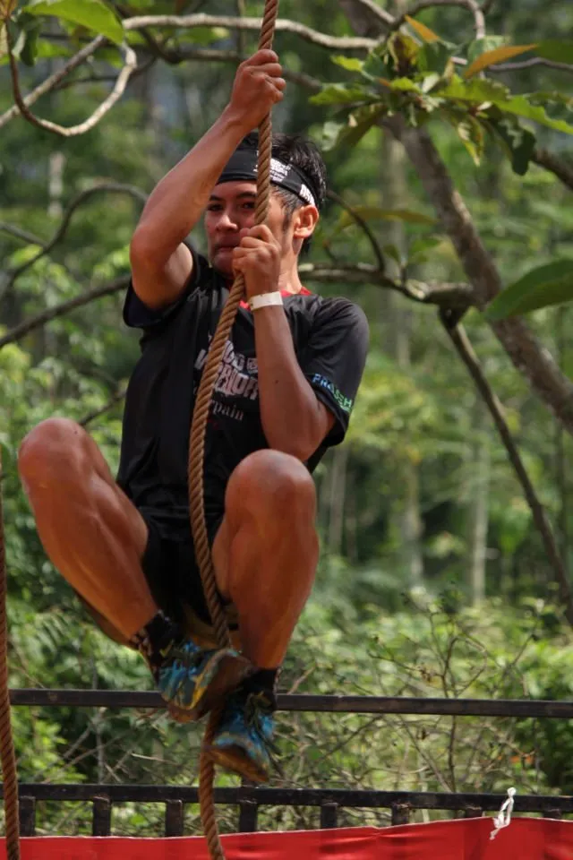 3 Latihan Militer Indonesia Ini Pasti Bikin Kamu Gemeteran. Cobain di Counterpain Mud Warrior 4 13