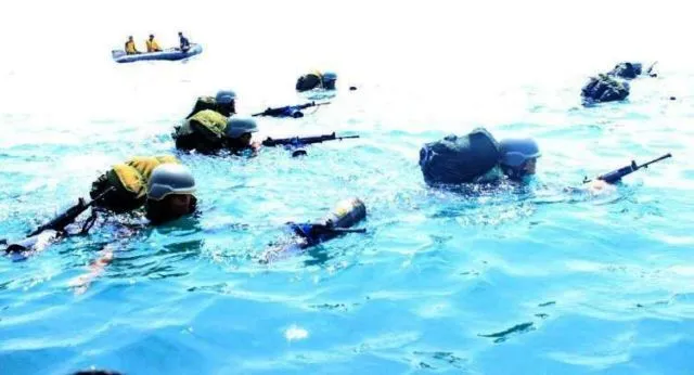 3 Latihan Militer Indonesia Ini Pasti Bikin Kamu Gemeteran. Cobain di Counterpain Mud Warrior 4 9