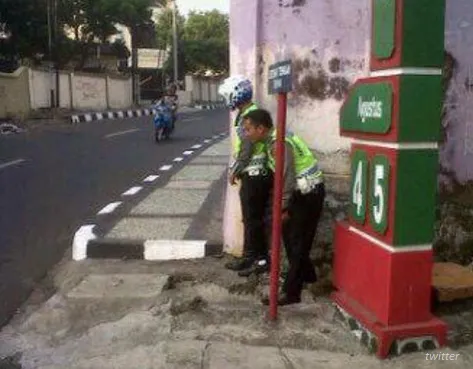 Hati-hati, Polisi Sering Bersembunyi di Beberapa Tempat ini Lho. Daripada Kena, Mending Taati Aturan! 9