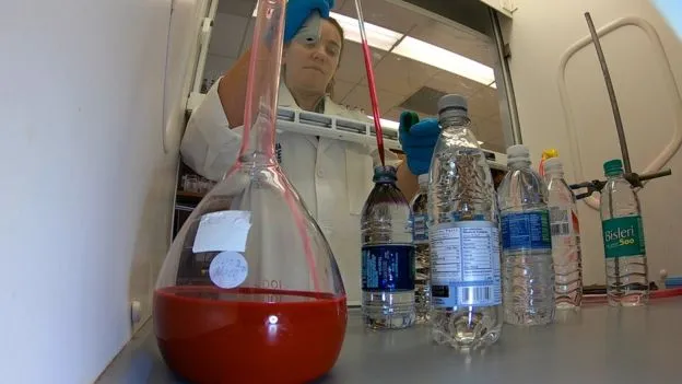 WHO: 90% Air Kemasan Botol yang Ada di Pasaran Terkontaminasi Mikroplastik. Wah Harus Hati-hati Dong 7