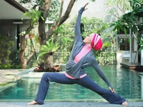 7 Style Hijab untuk Olahraga yang Nyaman & Sporty 9