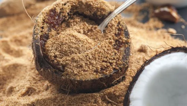 8 Bahan Alami untuk Lips Scrub. Punya Bibir Merona itu Nggak Susah 9 bahan alami untuk lips scrub