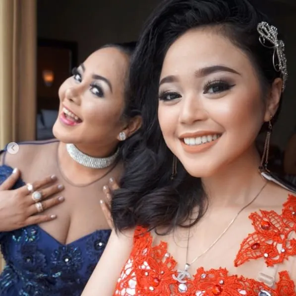 Selain Sayang Keluarga, 11 Foto ini Buktikan Bahwa Limbad Beruntung Banget Punya Anak Secantik Cecil 16